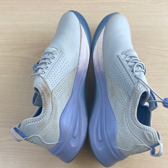 Clove Classic Nursing Shoe Women's Light Gray Sneakers - Picture 6 of 11